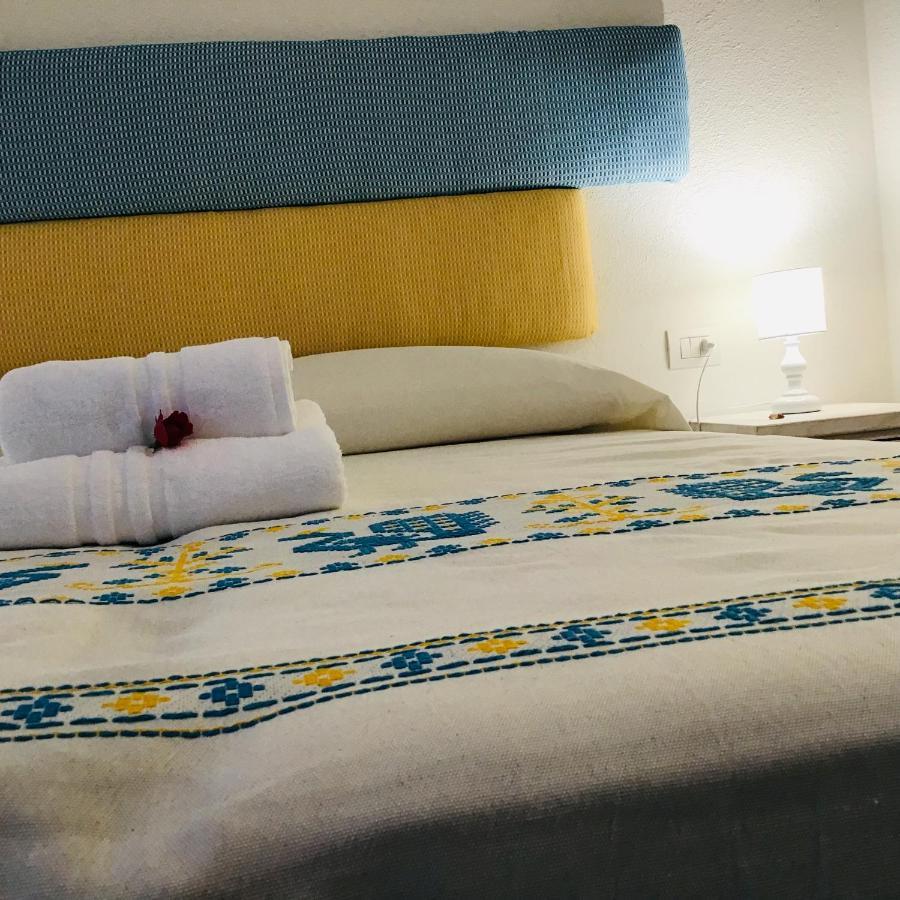 L'Asfodelo Bed & Breakfast Ла Мадалена Екстериор снимка